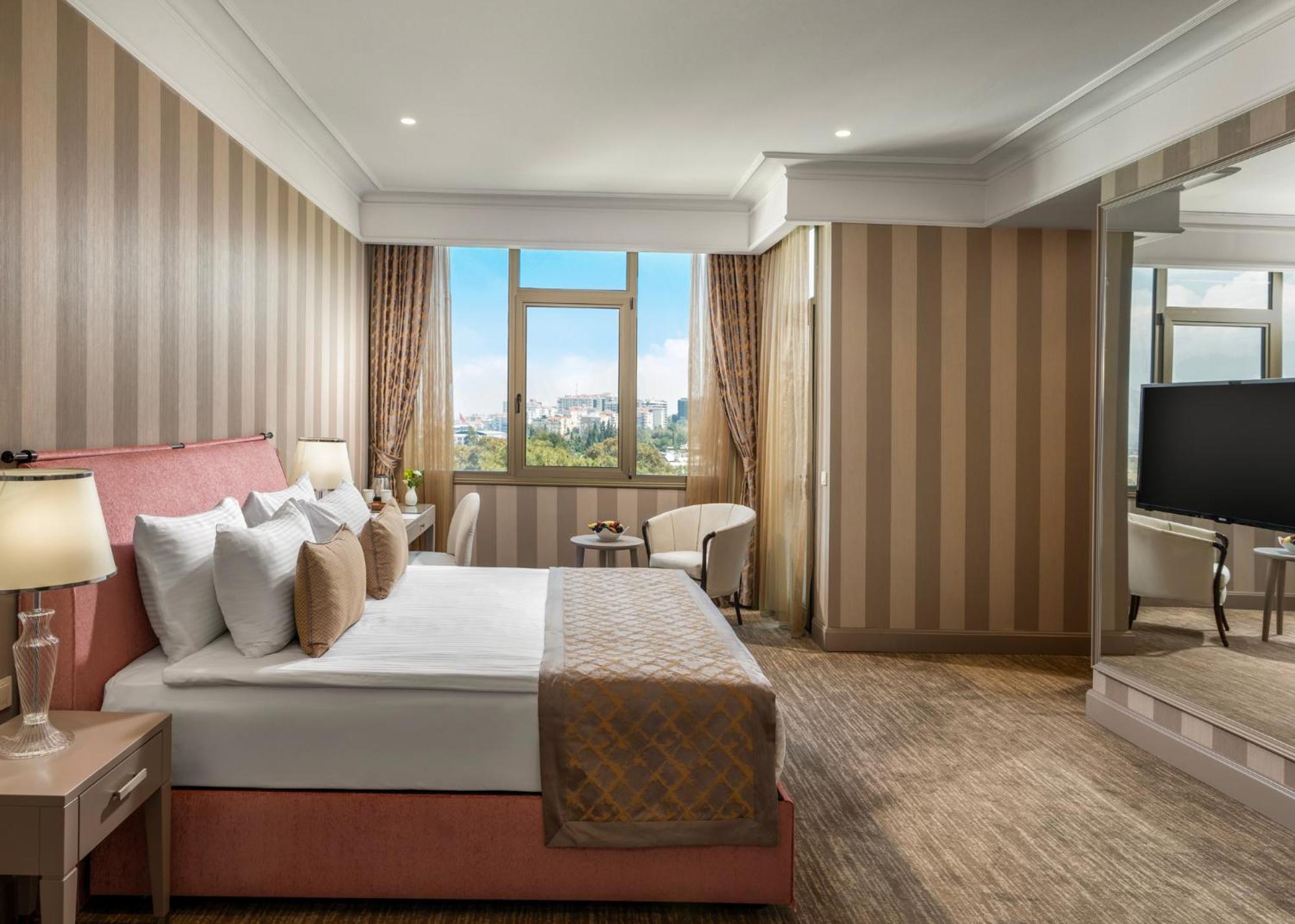 Kaya Izmir Thermal & Convention Exteriör bild